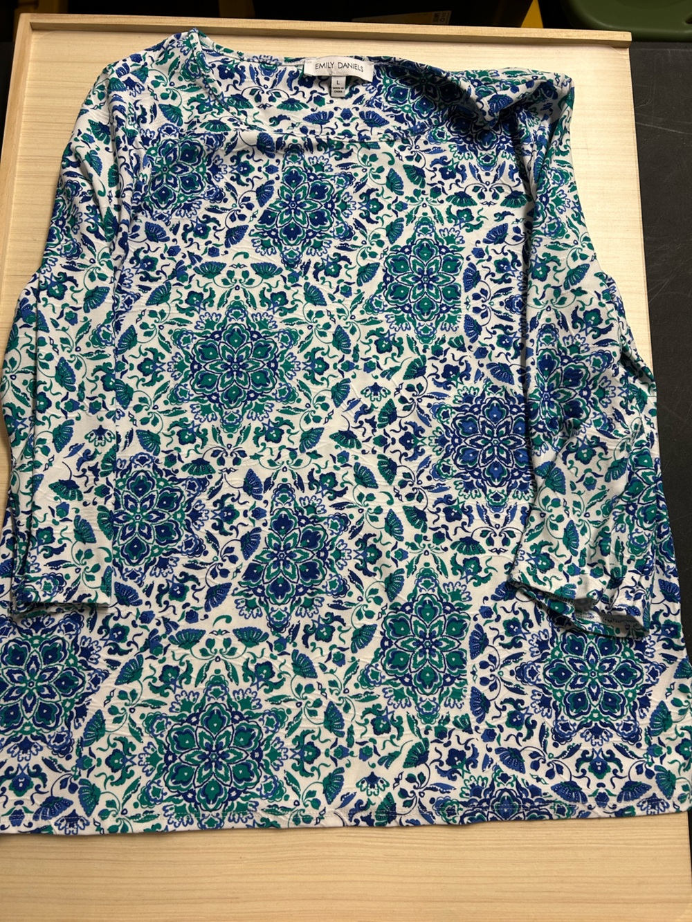 Emily Daniels Blue Green Floral Print Top Size Large